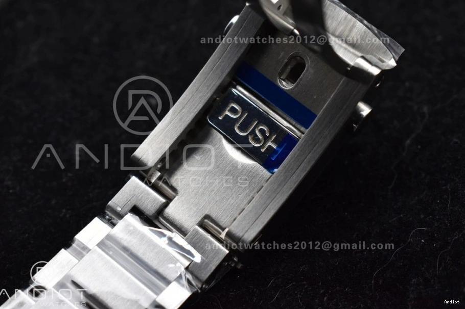 Best Super SS 1:1 300 Edition Heritage Black VSF Seamaster Clone A8912 on Bracelet Dial 0104